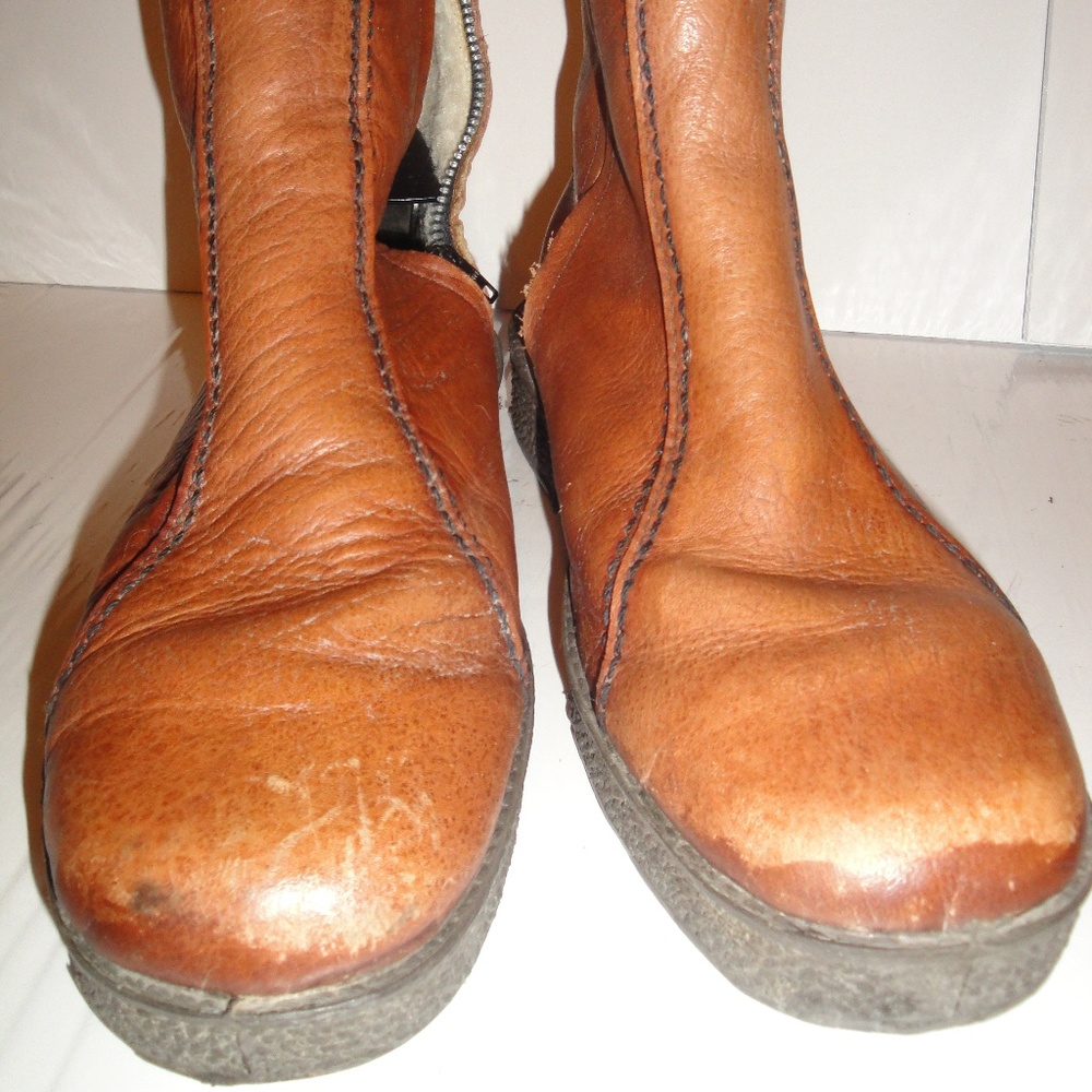 Vintage Cognac Leather Fleece-Lined Boot